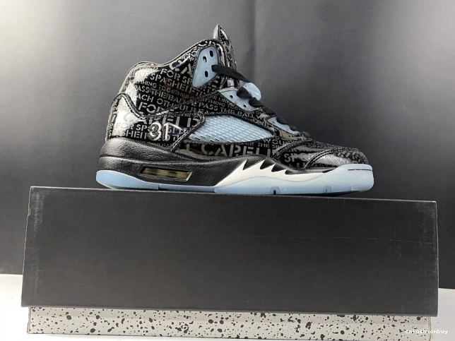 Doernbecher AIR 633068-010 Jordan Retro 5 0720